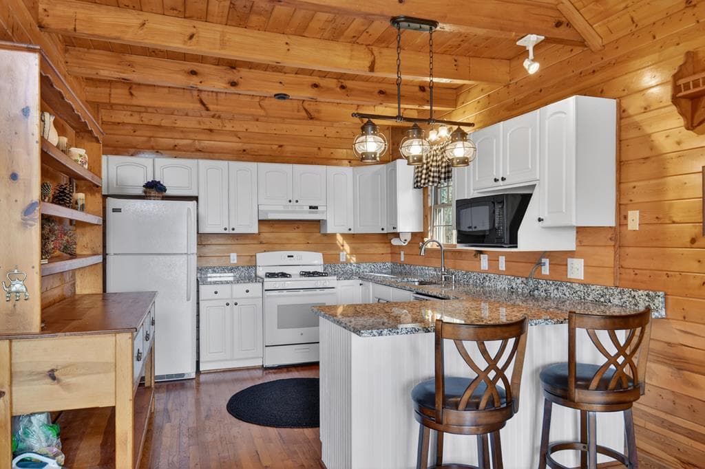 1183 Bear Paw Trail, Blue Ridge GA 30513 - Photo