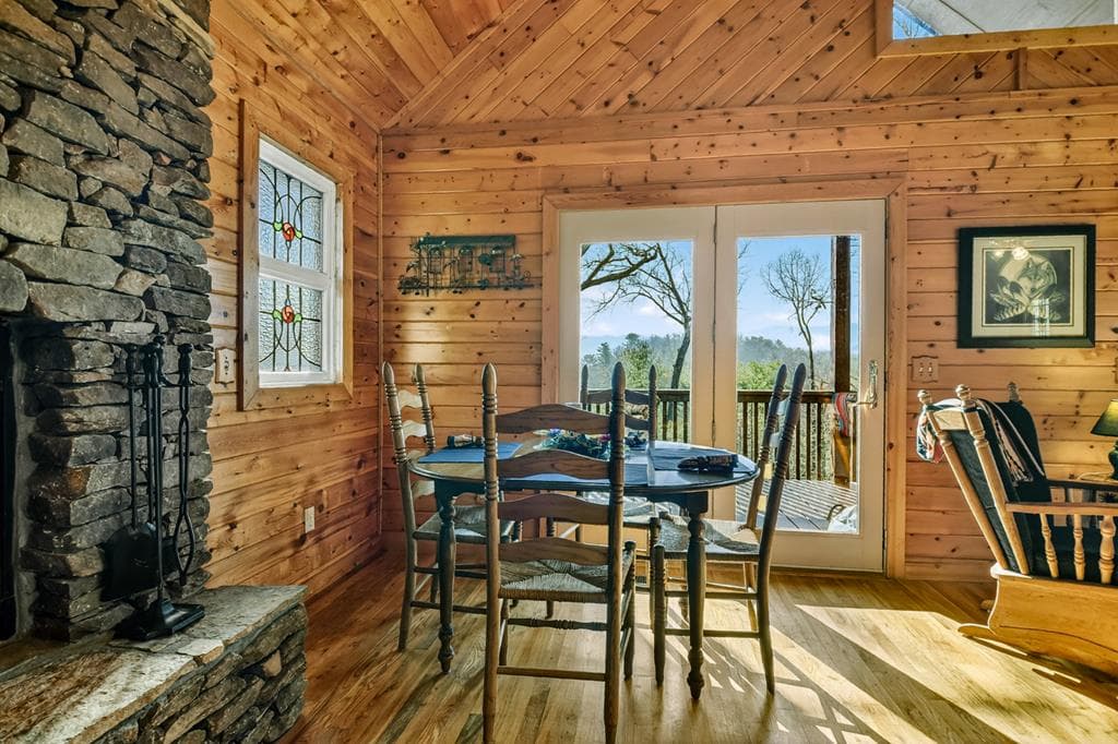 1183 Bear Paw Trail, Blue Ridge GA 30513 - Photo