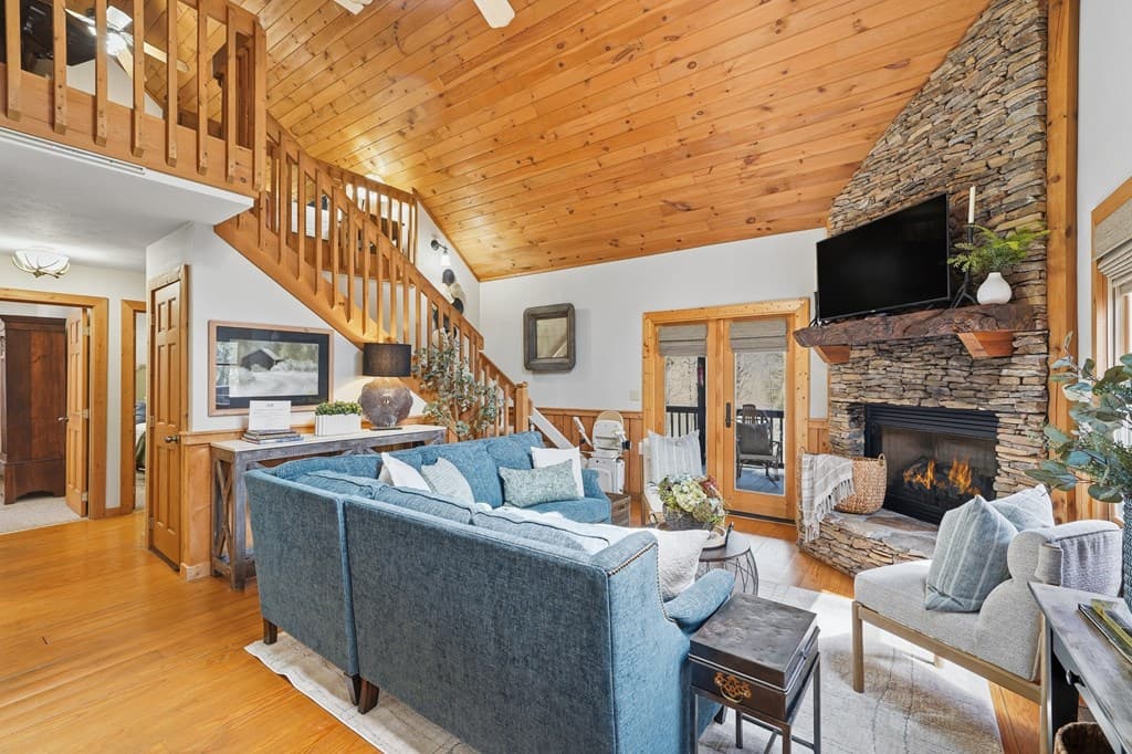 1449 Cherokee Lane, Mccaysville GA 30555 - Photo