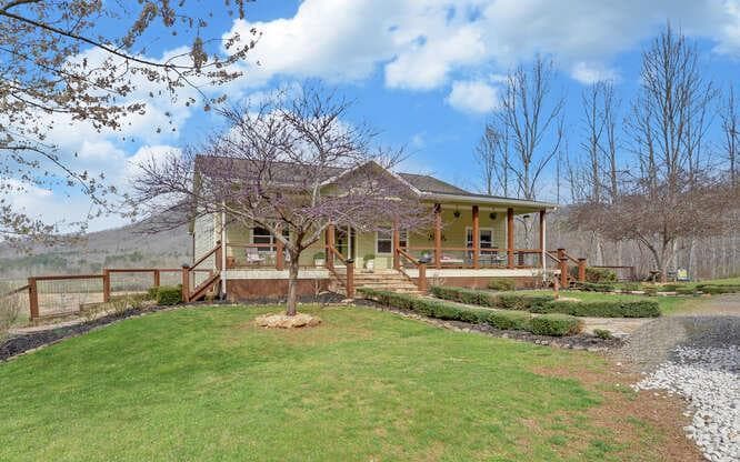 685 Barefoot Road, Hiawassee GA 30546 - Photo