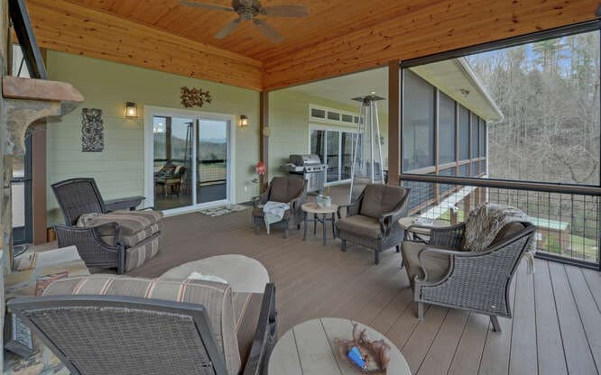 685 Barefoot Road, Hiawassee GA 30546 - Photo