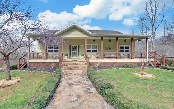 685 Barefoot Road, Hiawassee GA 30546 - Photo