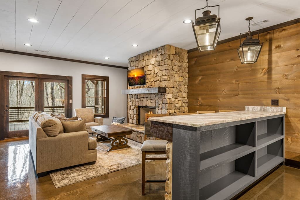895 Price Road, Blue Ridge GA 30513 - Photo