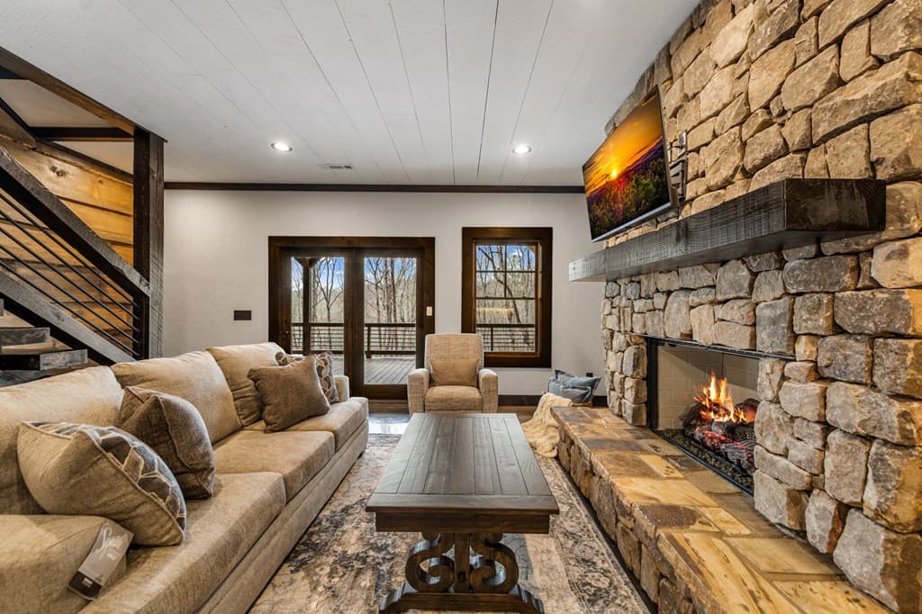 895 Price Road, Blue Ridge GA 30513 - Photo