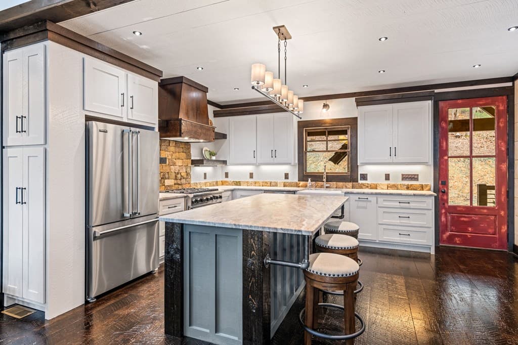 895 Price Road, Blue Ridge GA 30513 - Photo