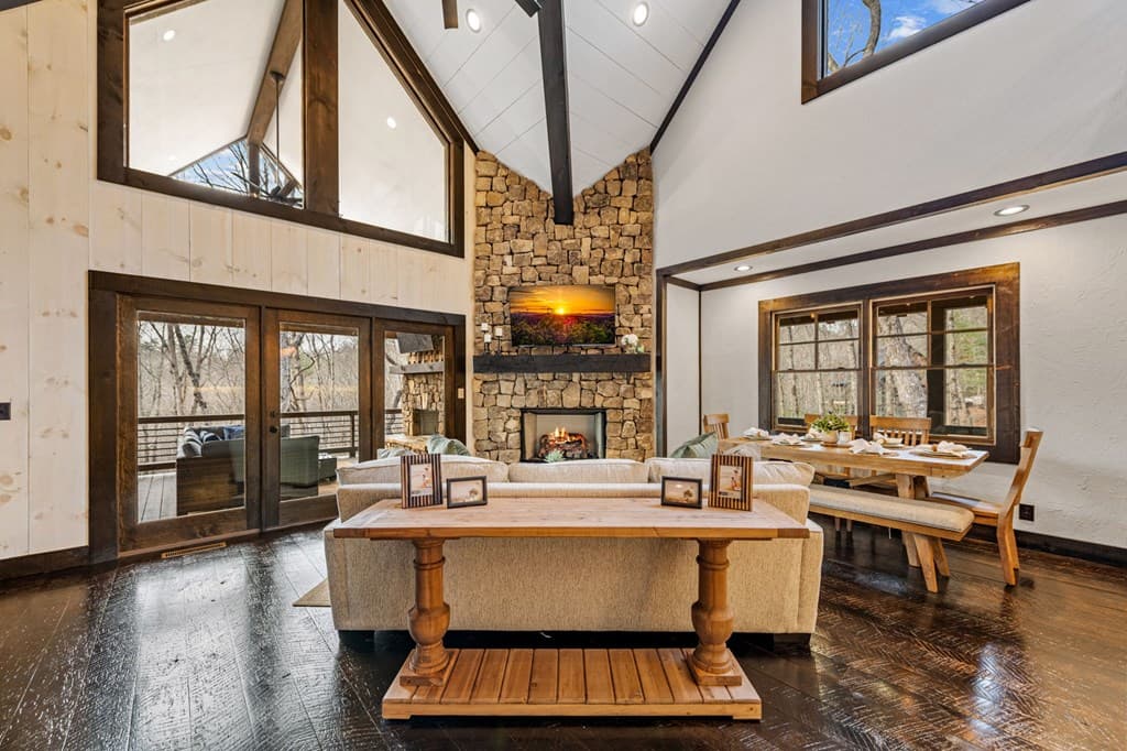 895 Price Road, Blue Ridge GA 30513 - Photo