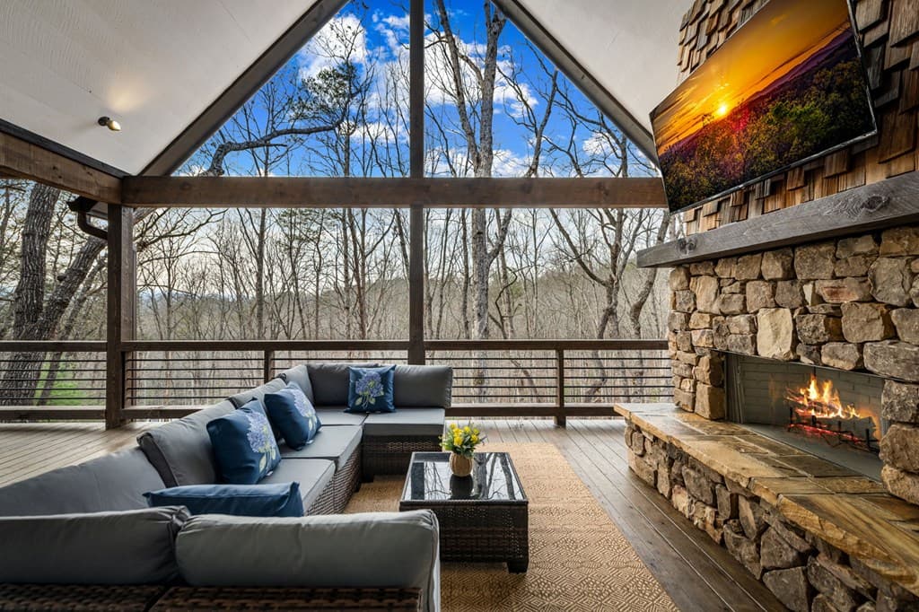 895 Price Road, Blue Ridge GA 30513 - Photo