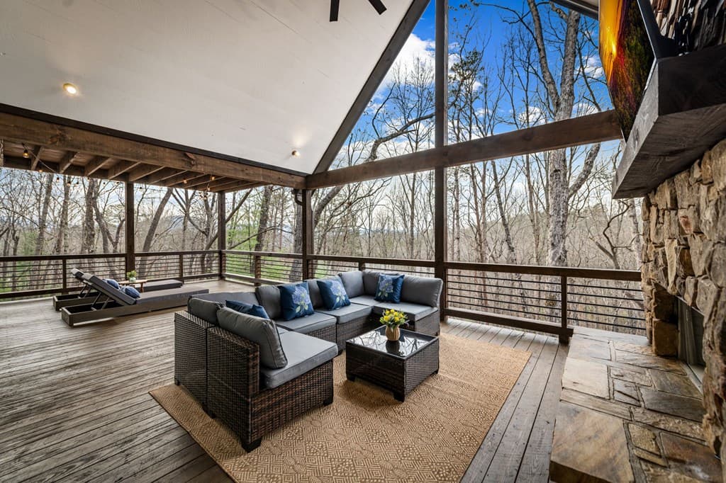 895 Price Road, Blue Ridge GA 30513 - Photo