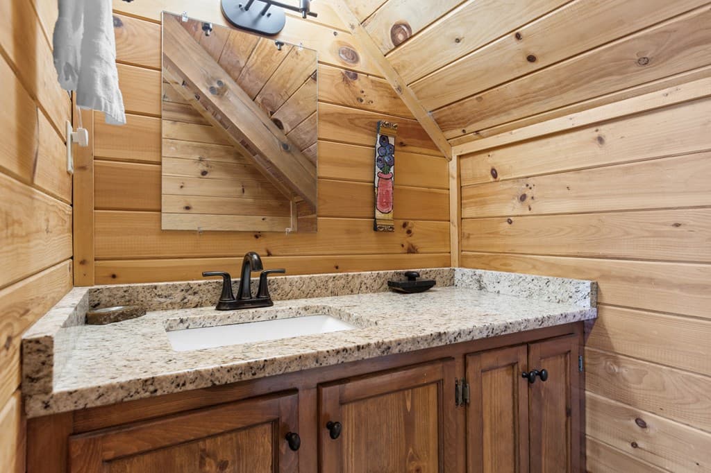 304 Ridge Circle, Blue Ridge GA 30513 - Photo