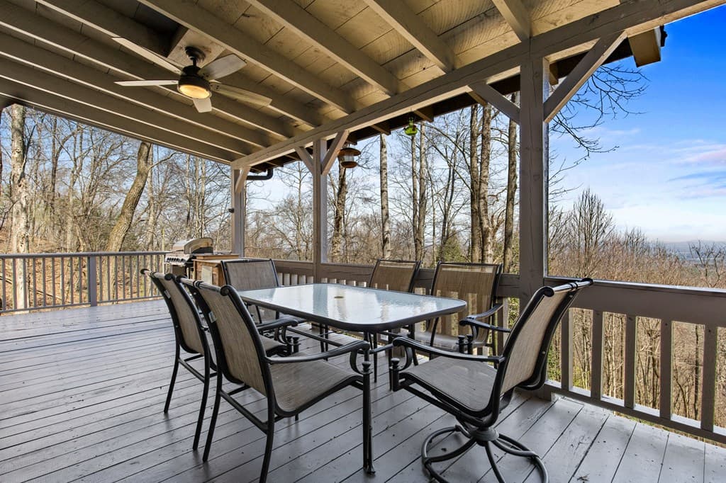304 Ridge Circle, Blue Ridge GA 30513 - Photo