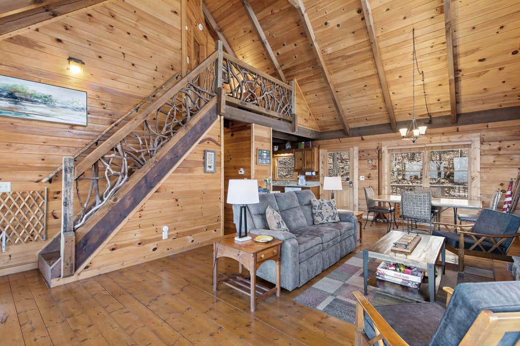 304 Ridge Circle, Blue Ridge GA 30513 - Photo