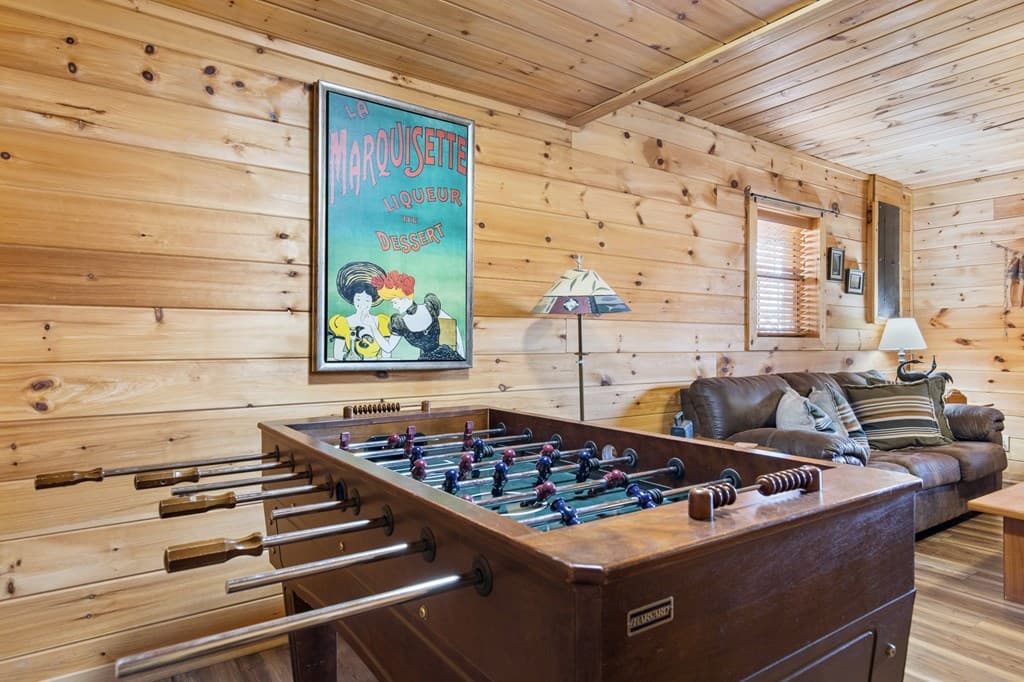 304 Ridge Circle, Blue Ridge GA 30513 - Photo