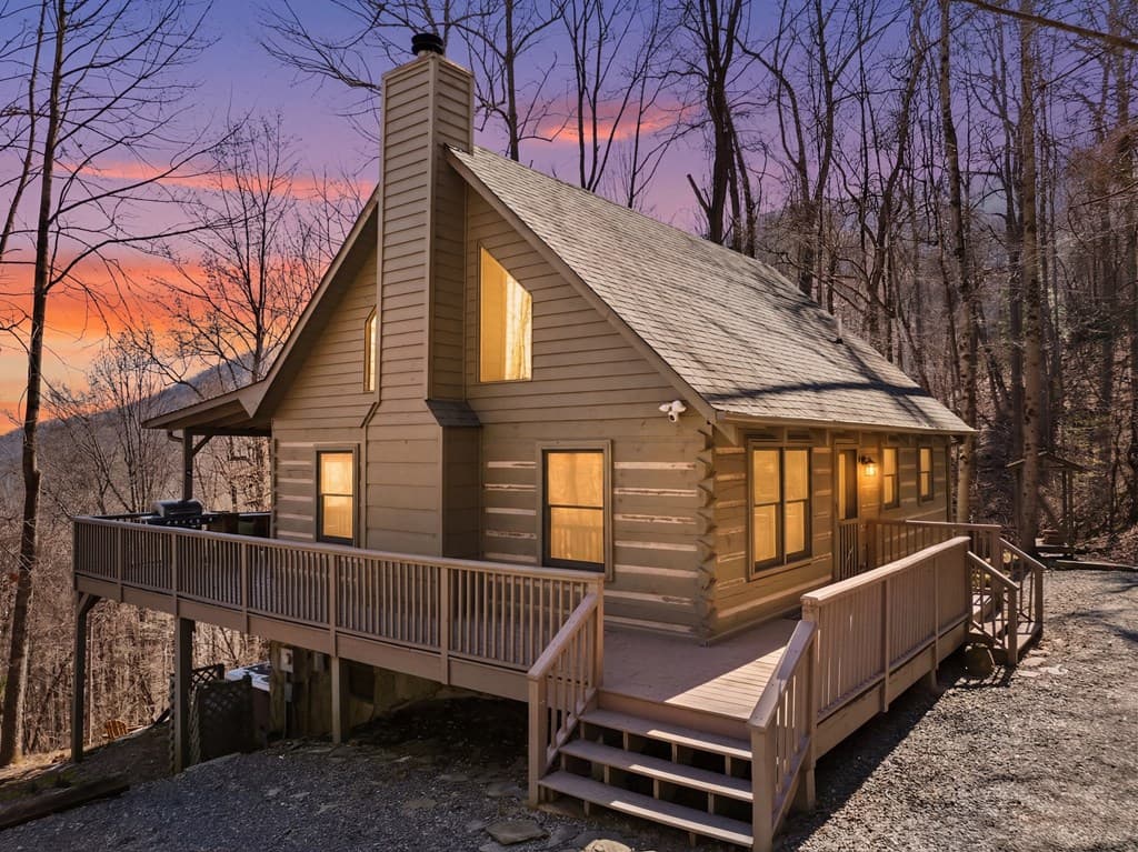 304 Ridge Circle, Blue Ridge GA 30513 - Photo
