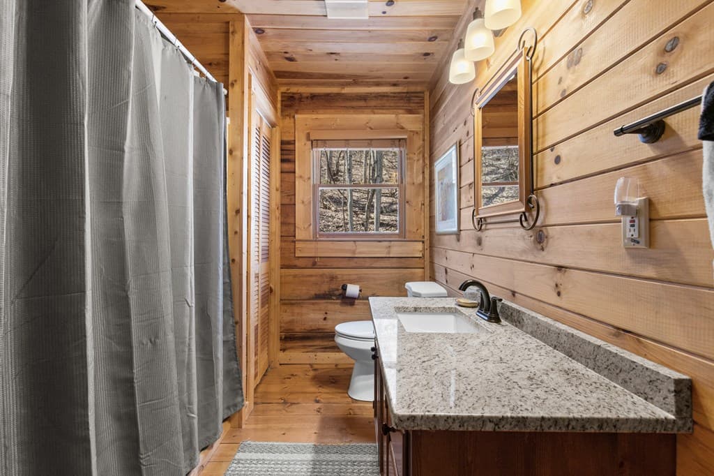 304 Ridge Circle, Blue Ridge GA 30513 - Photo