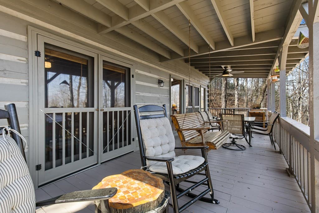 304 Ridge Circle, Blue Ridge GA 30513 - Photo