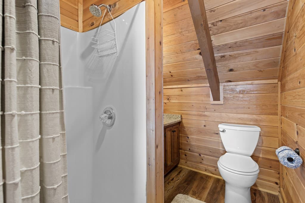 304 Ridge Circle, Blue Ridge GA 30513 - Photo