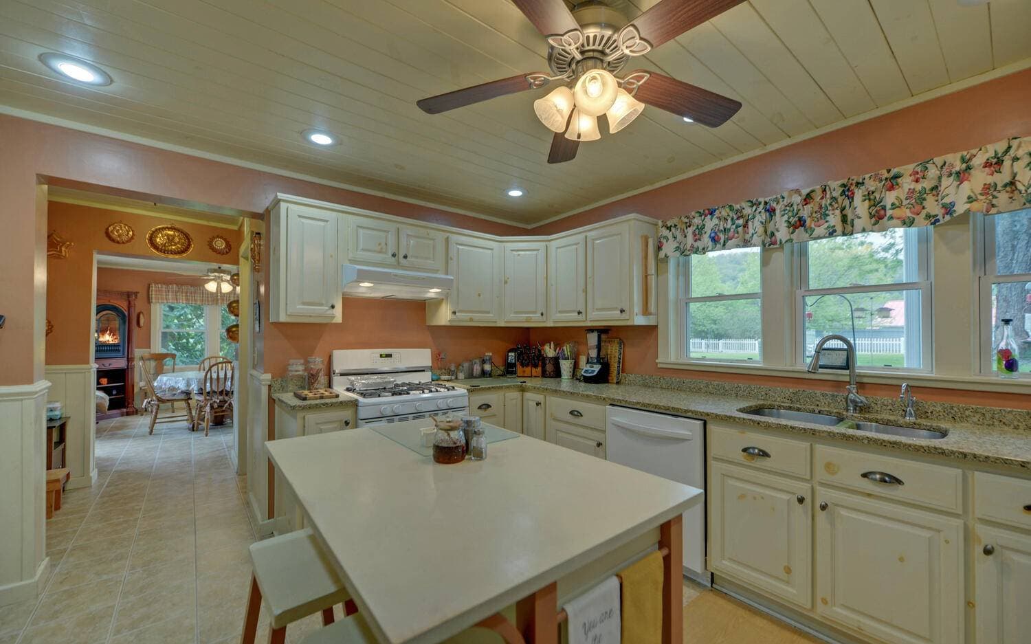 1082 Valley River Avenue, Murphy NC 28906 - Photo