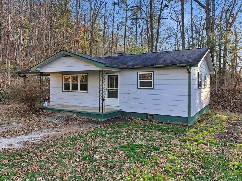 46 James Drive, Blairsville GA 30512 - Primary photo