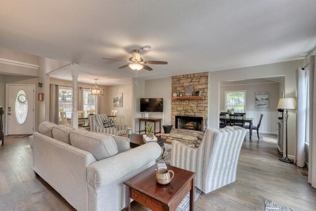 176 Madison Avenue, Blairsville GA 30512 - Photo