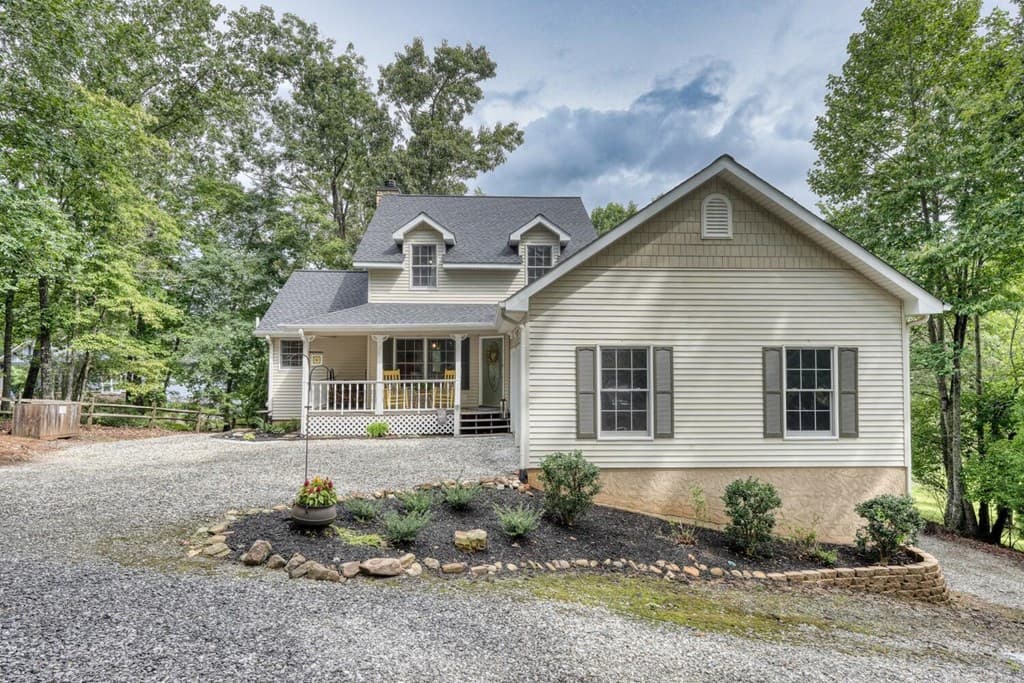 176 Madison Avenue, Blairsville GA 30512 - Photo