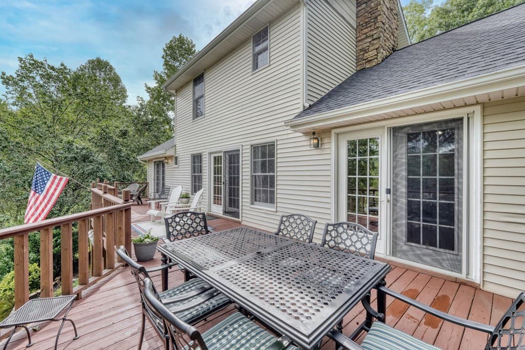 176 Madison Avenue, Blairsville GA 30512 - Photo