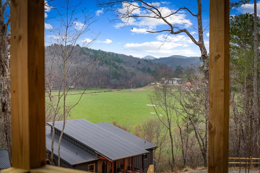 416 Windy Valley Trail, Blue Ridge GA 30513 - Photo