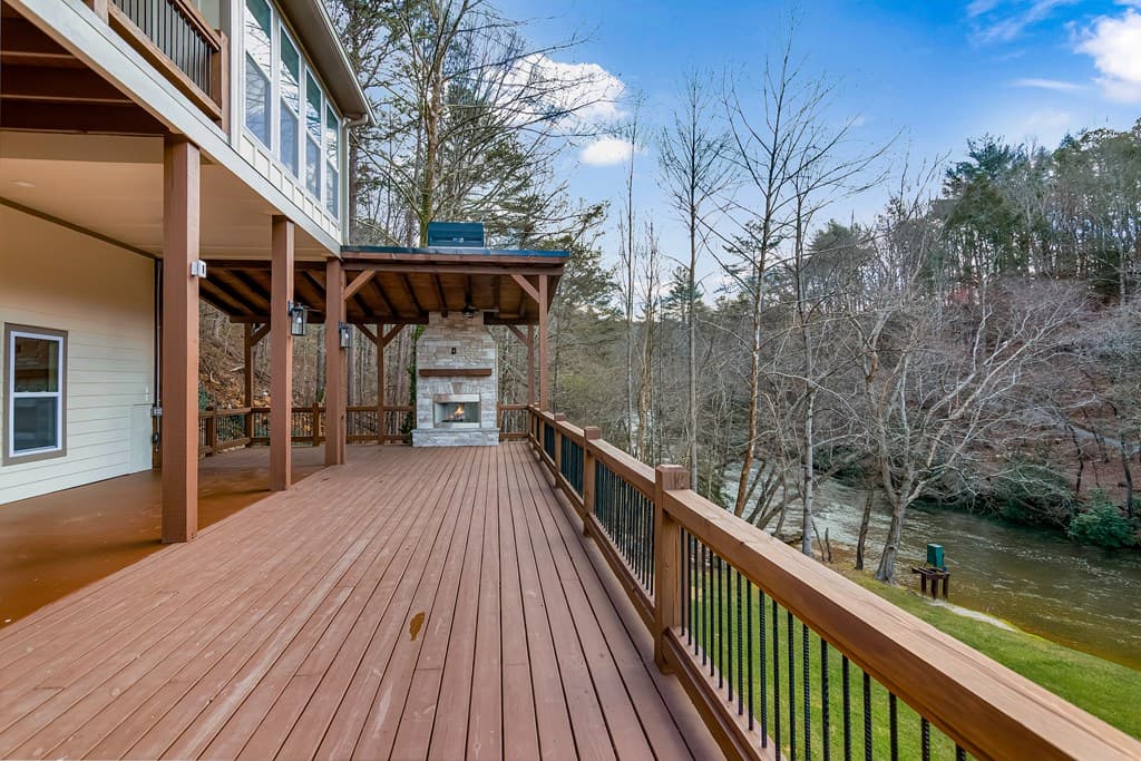 105 Riveredge Drive, Ellijay GA 30536 - Photo