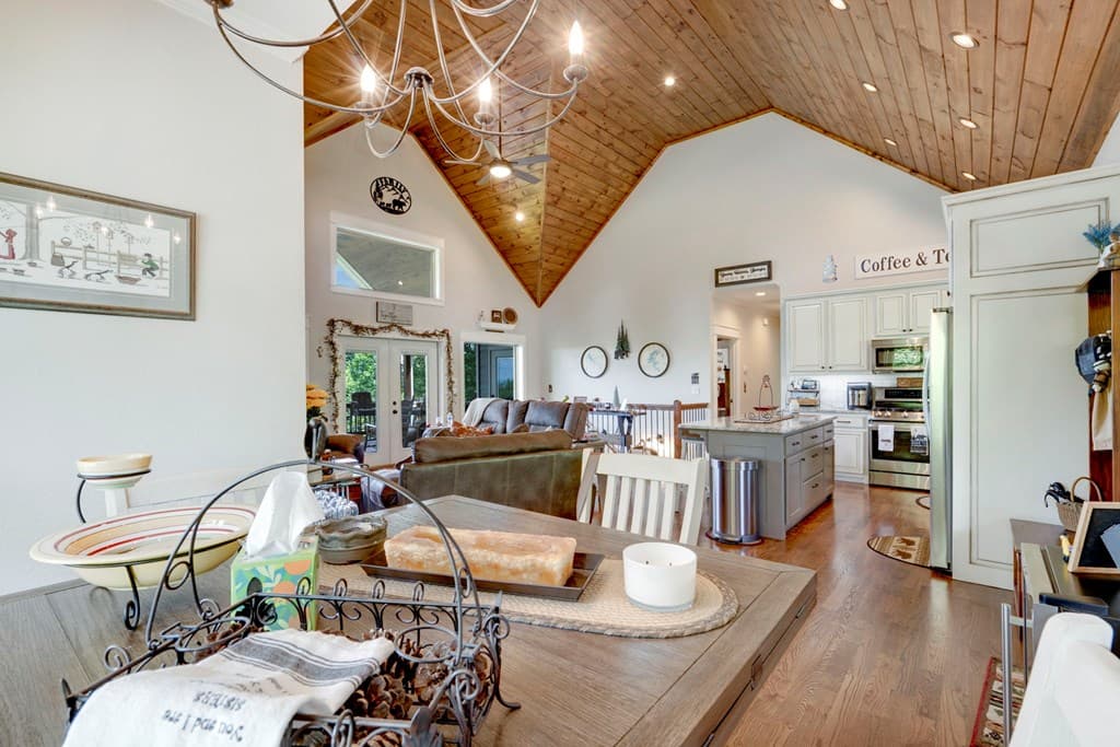 2079 Gallatin Road, Young Harris GA 30582 - Photo