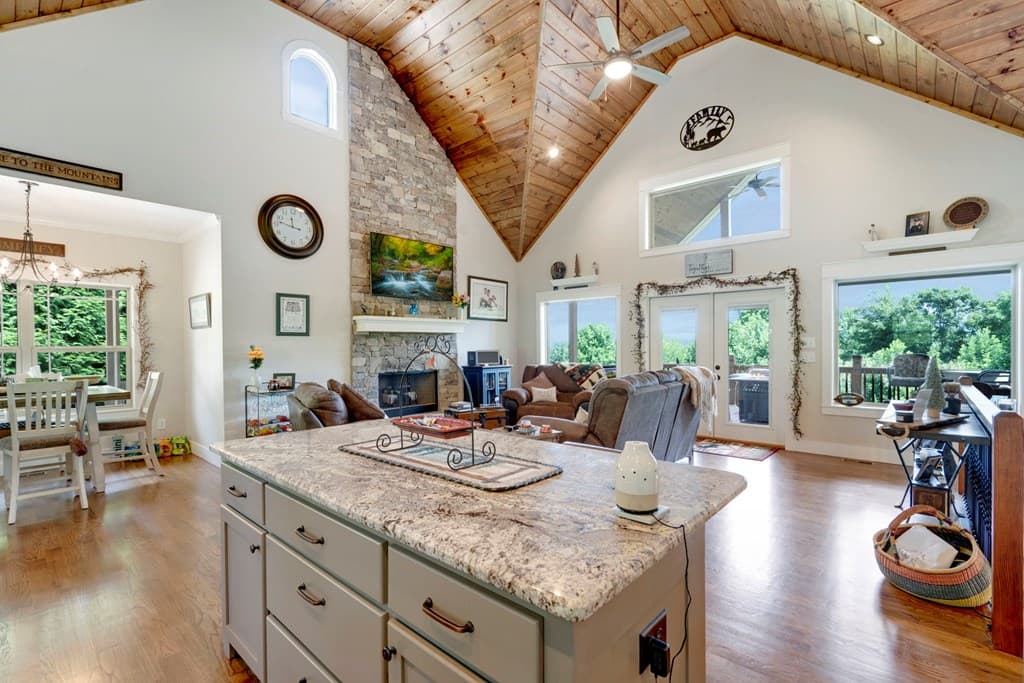 2079 Gallatin Road, Young Harris GA 30582 - Photo