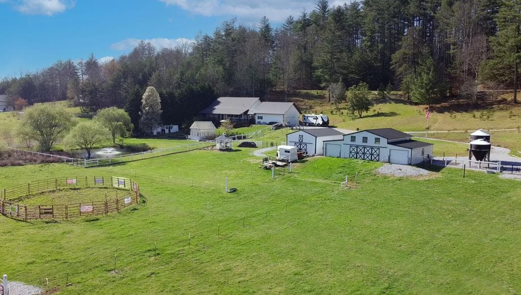 288 Happy Valley Drive, Blairsville GA 30512 - Primary photo