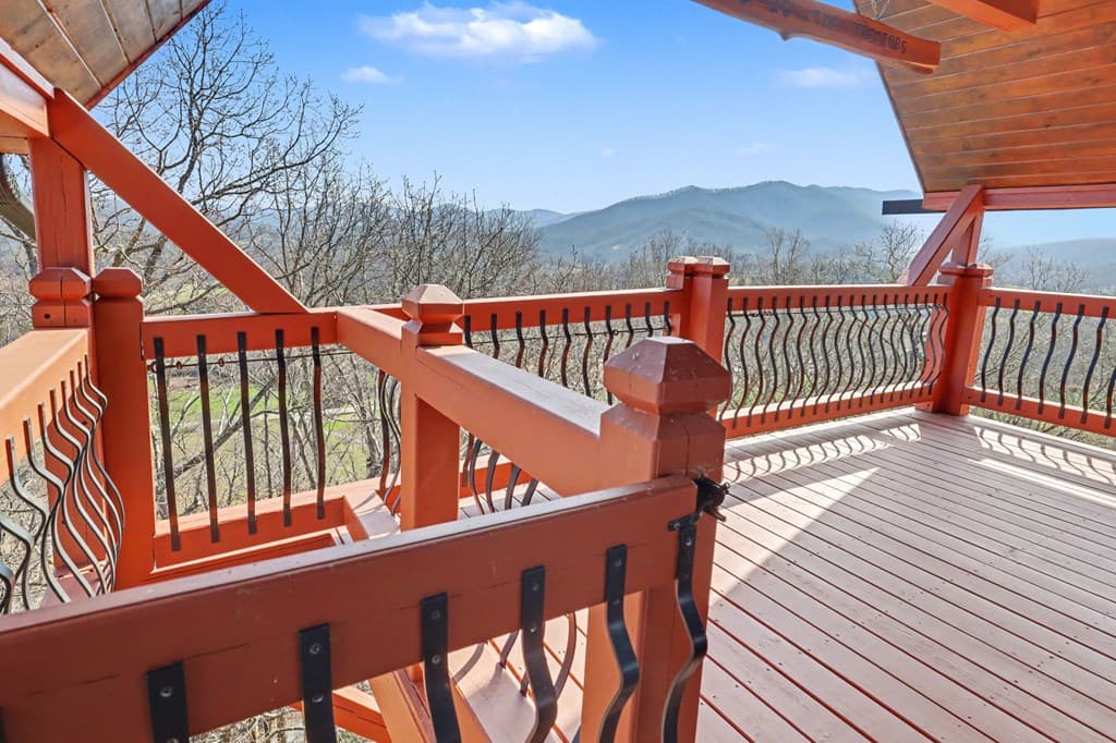 1613 Clark Drive, Hiawassee GA 30546 - Photo