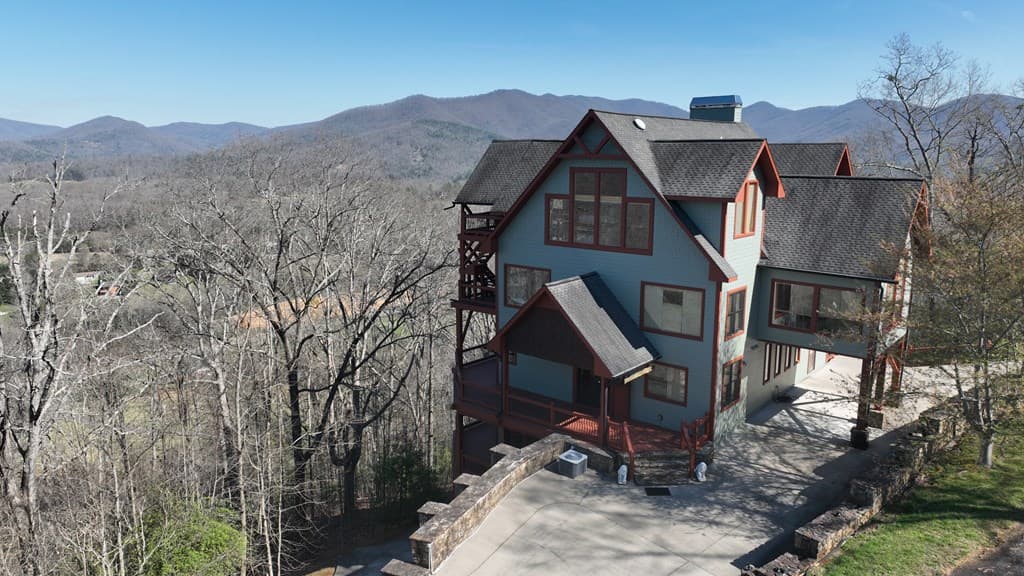 1613 Clark Drive, Hiawassee GA 30546 - Photo