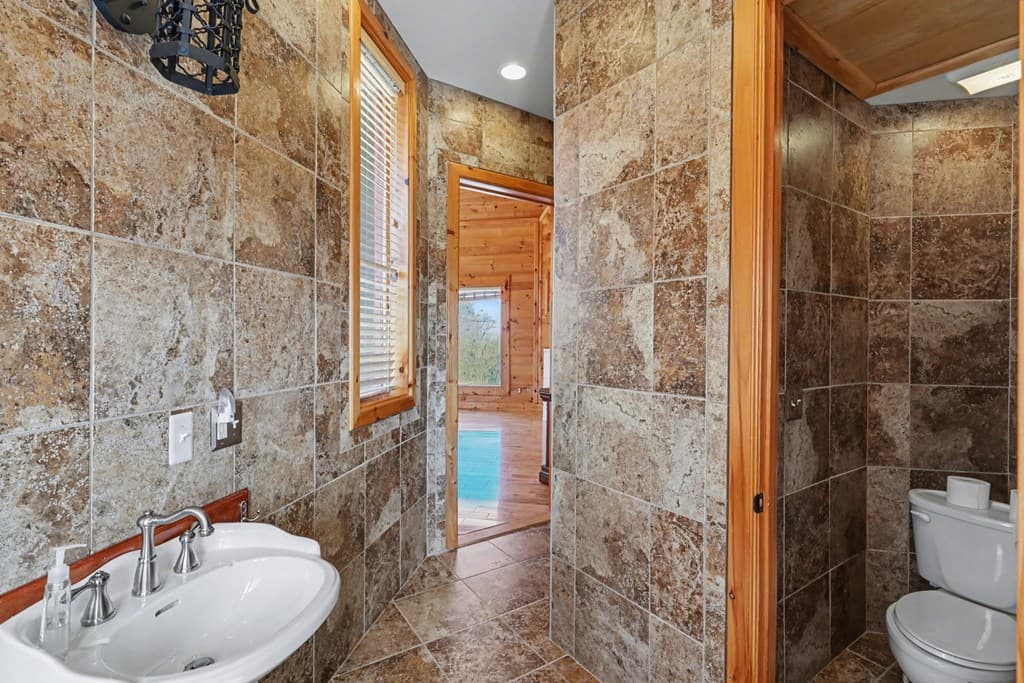 1613 Clark Drive, Hiawassee GA 30546 - Photo