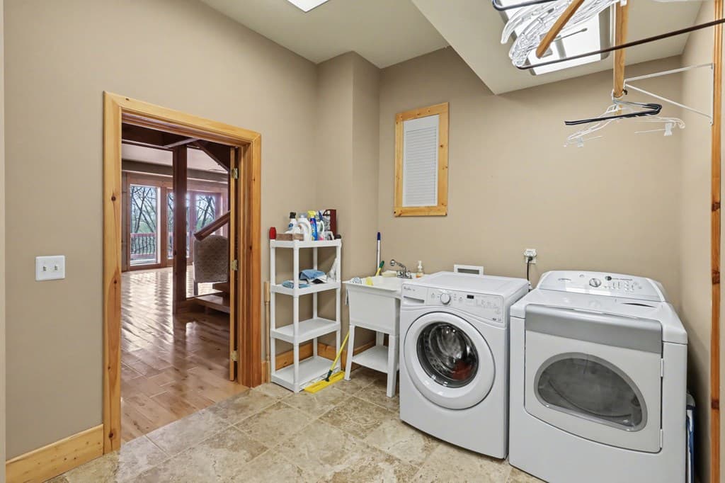 1613 Clark Drive, Hiawassee GA 30546 - Photo