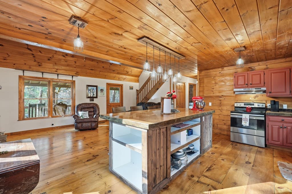 19 Blackberry Falls Lane, Ellijay GA 30536 - Photo