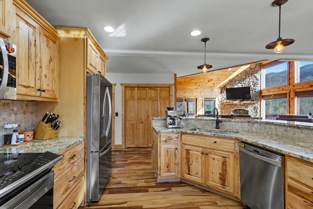 4760 Anderson Road, Hiawassee GA 30546 - Photo