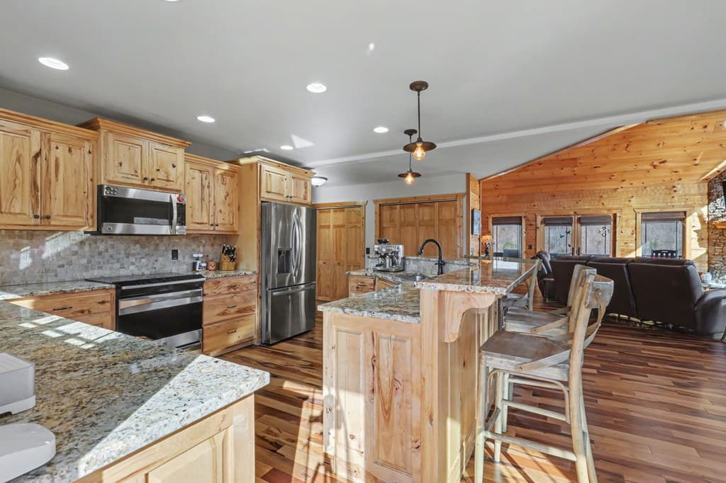 4760 Anderson Road, Hiawassee GA 30546 - Photo