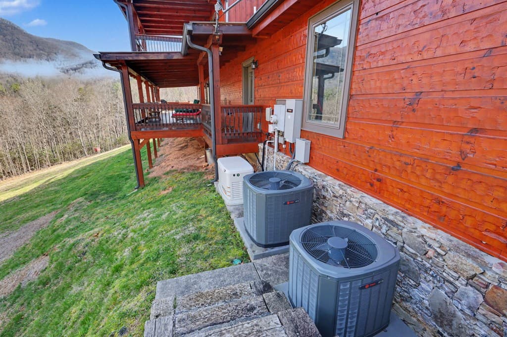 4760 Anderson Road, Hiawassee GA 30546 - Photo