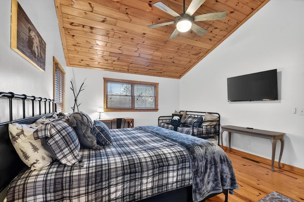 764 Ducktown Lane, Ellijay GA 30540 - Photo
