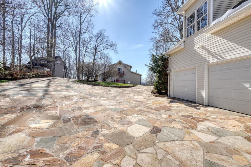 1436 Harris Ridge Drive, Young Harris GA 30582 - Photo