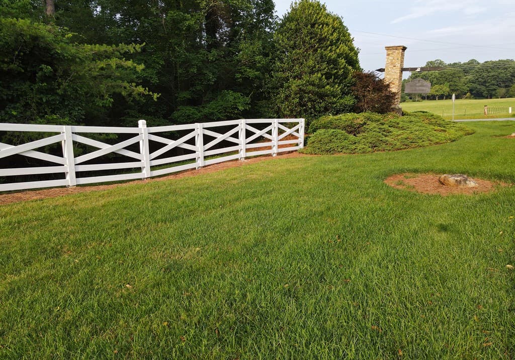 135 W Longview Drive, Blairsville GA 30512 - Photo