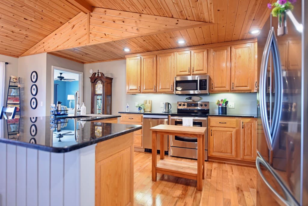 135 W Longview Drive, Blairsville GA 30512 - Photo