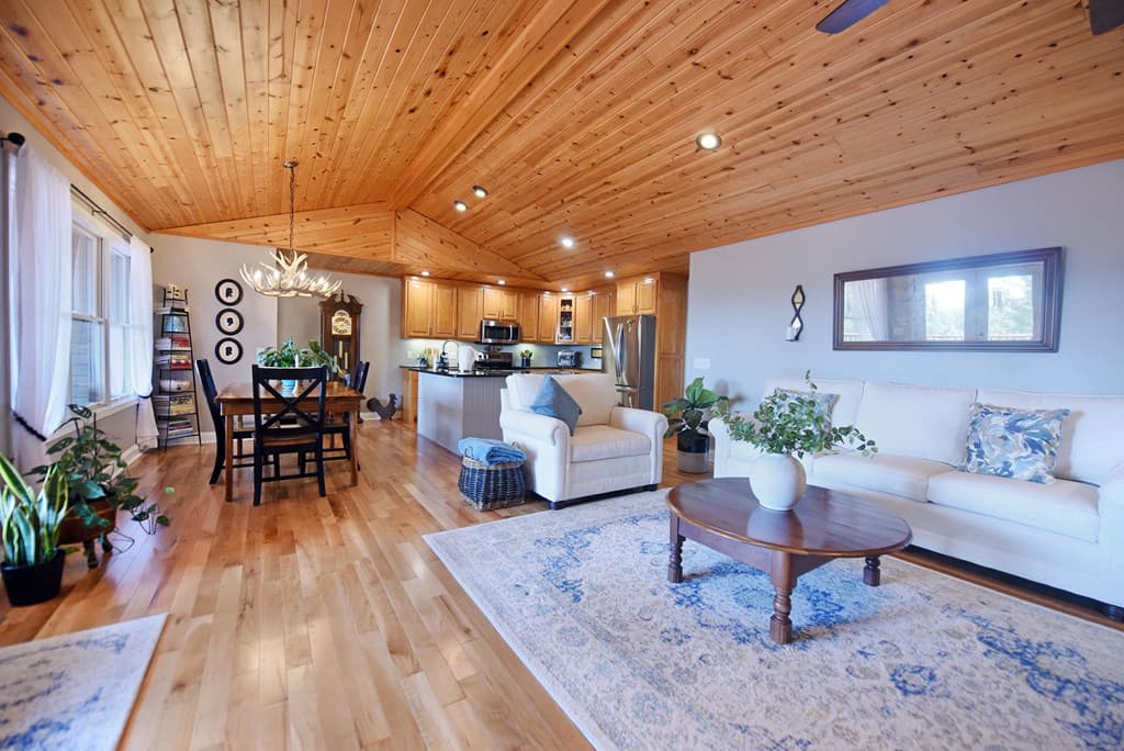 135 W Longview Drive, Blairsville GA 30512 - Photo