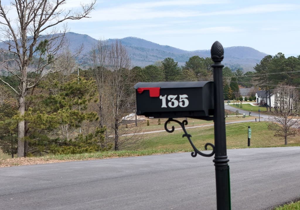 135 W Longview Drive, Blairsville GA 30512 - Photo