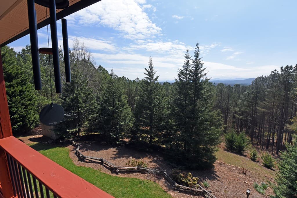 135 W Longview Drive, Blairsville GA 30512 - Photo