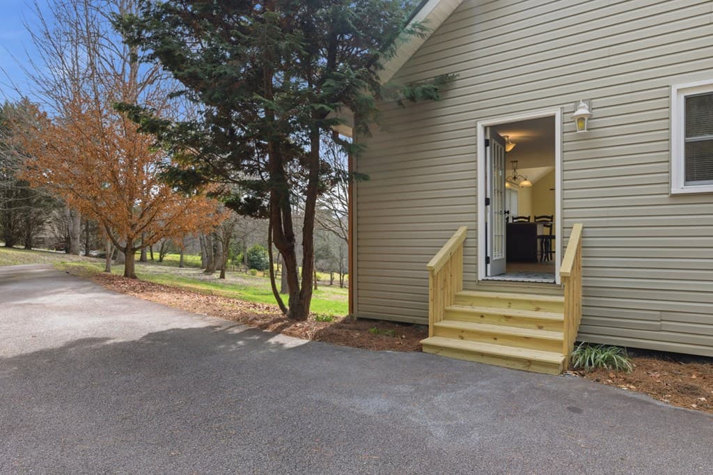 3015 Bear Lane, Hiawassee GA 30546 - Photo