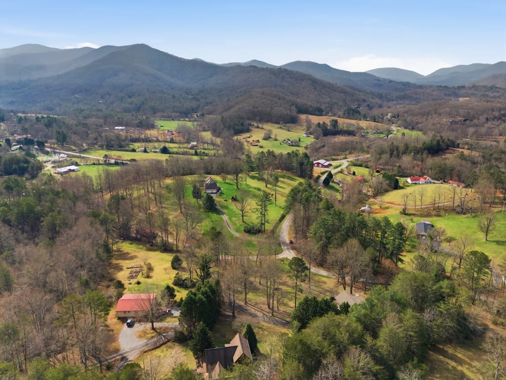 3015 Bear Lane, Hiawassee GA 30546 - Photo