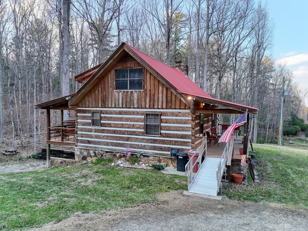 633 Timber Ridge Road, Blairsville GA 30512 - Photo