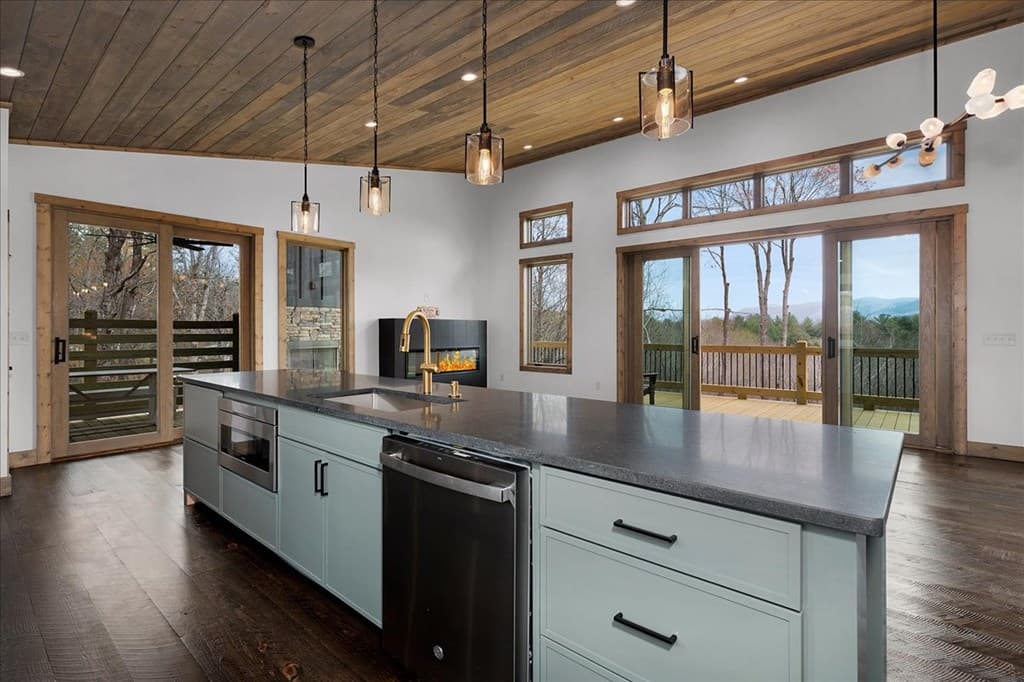 748 Flat Branch Road, Ellijay GA 30540 - Photo
