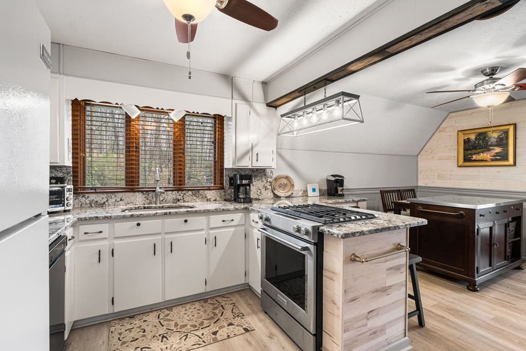 1721 Settlement Road, Young Harris GA 30582 - Photo